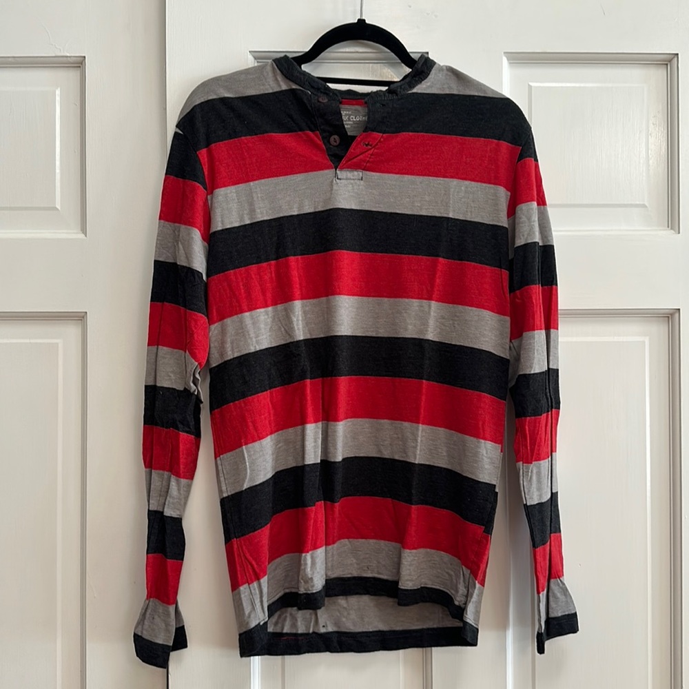 Gently worn men’s long sleeve shirt-smoke free home